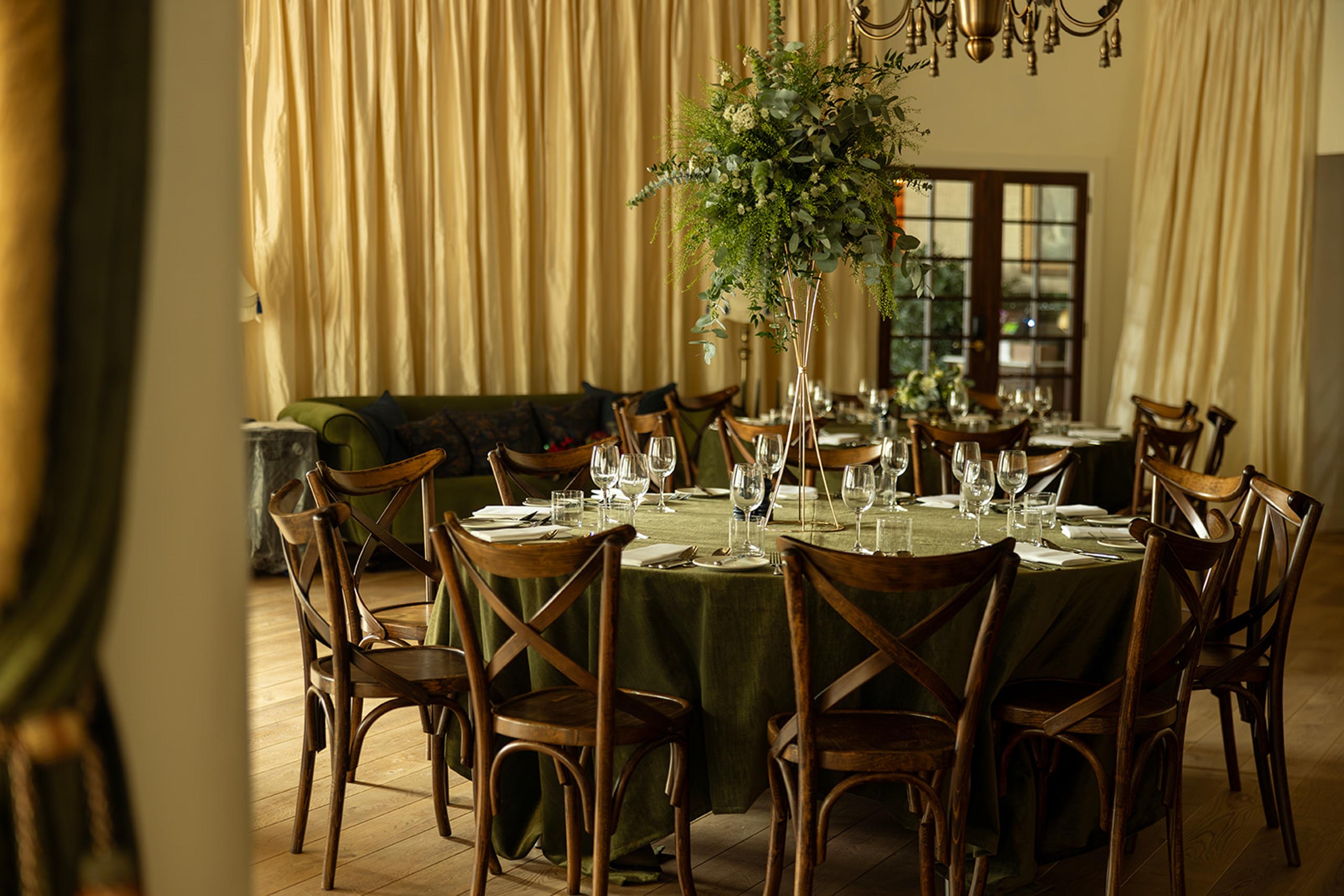 Dornoch Station Hotel Kültér fotó The dining room at the hotel